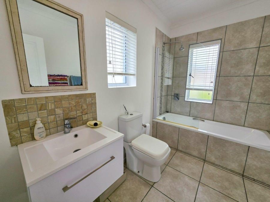 3 Bedroom Property for Sale in Stilbaai Wes Western Cape